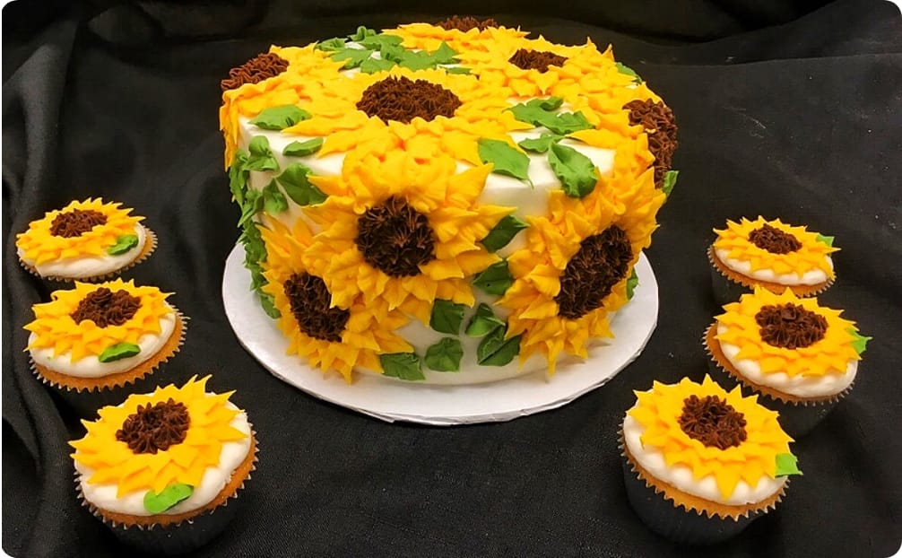 Sunflower Cupcakes & Mini Cake